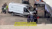 突发!墨葡大战中一位醉酒球迷坠楼身亡,救护车抵达画面曝光🙏